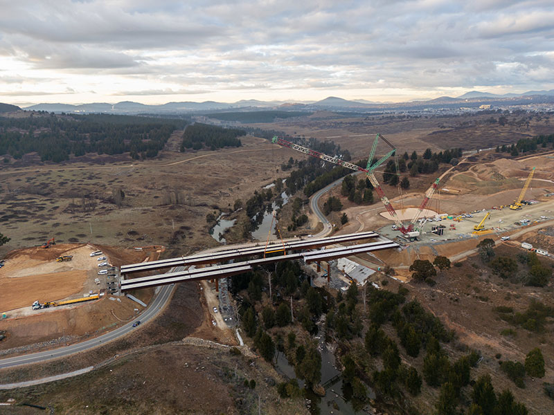 Molonglo-River-Bridge-bridge-assembling