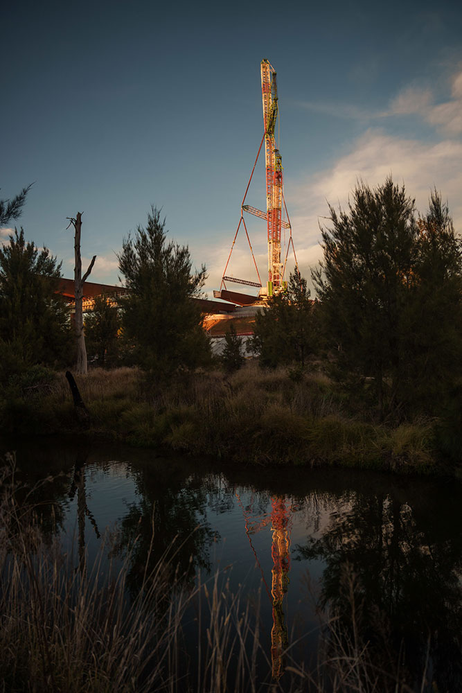 Molonglo-River-Bridge-crane-riverview